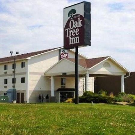Travelodge By Wyndham Clinton Valley West Court Extérieur photo