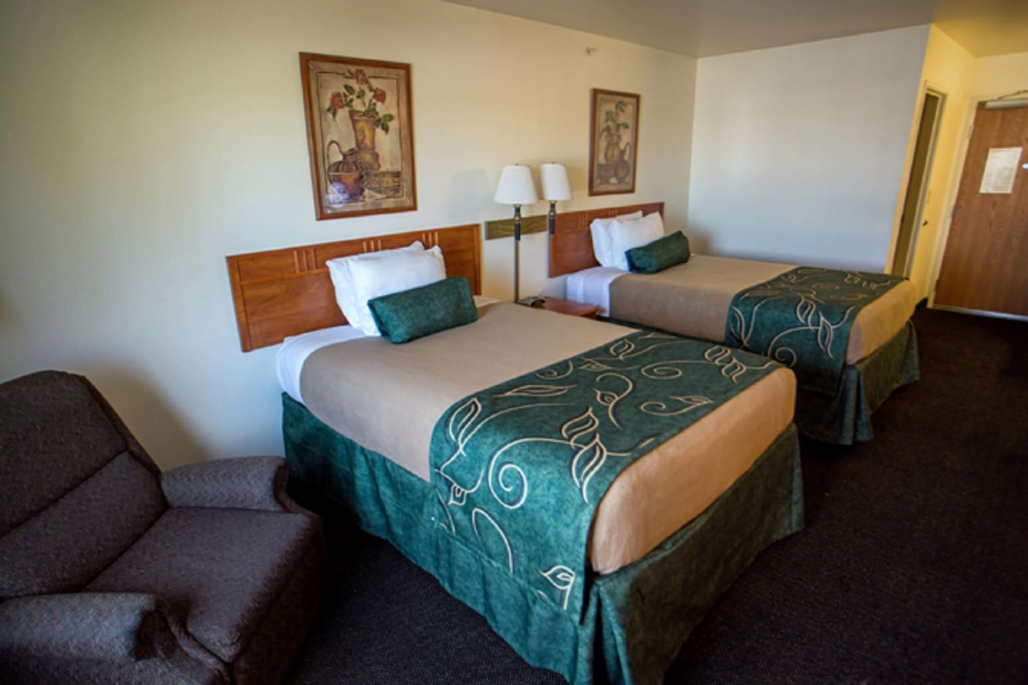 Travelodge By Wyndham Clinton Valley West Court Extérieur photo