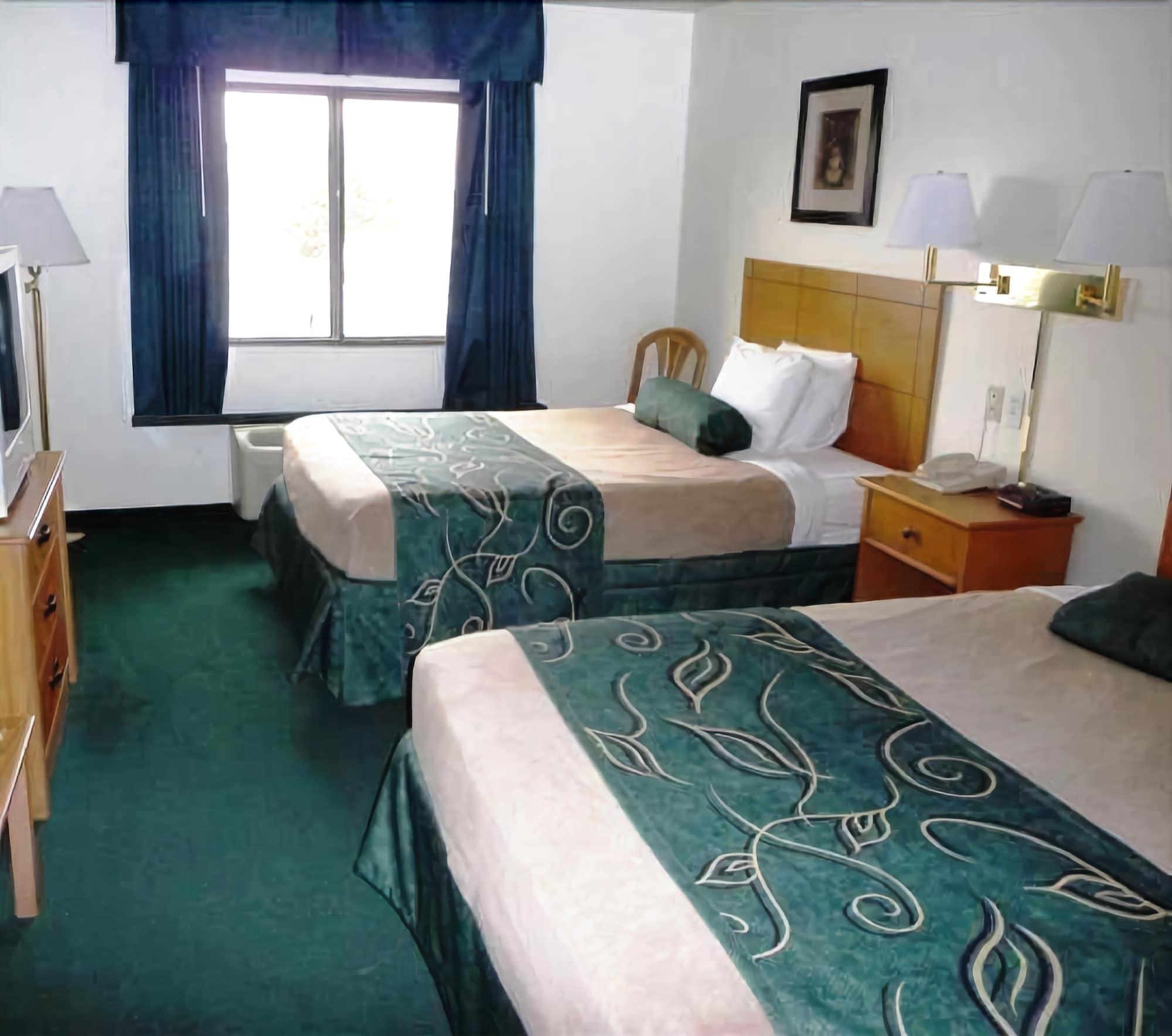 Travelodge By Wyndham Clinton Valley West Court Chambre photo