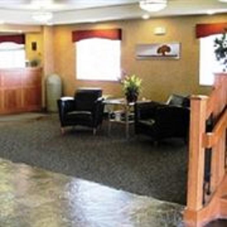 Travelodge By Wyndham Clinton Valley West Court Extérieur photo